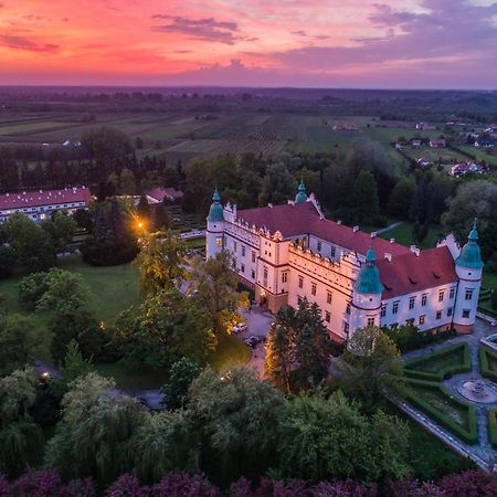 Zamek W Baranowie Sandomierskim Баранув-Сандомерский Экстерьер фото